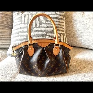 Louis Vuitton Tivoli pm